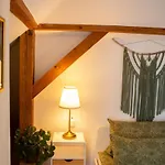 Rooftop Arts&crafts Apartment, Zentral Und Ruhig, 3 Dachterrassen *