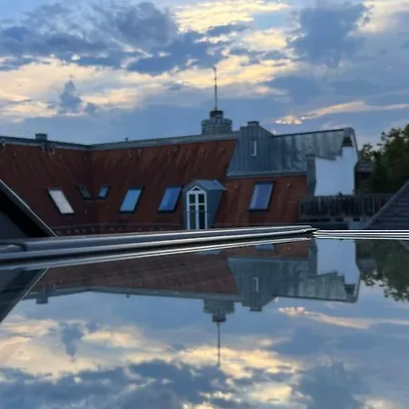 Rooftop Arts&crafts Apartment, Zentral Und Ruhig, 3 Dachterrassen Апартаменты *