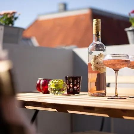 Rooftop Arts&crafts Apartment, Zentral Und Ruhig, 3 Dachterrassen *